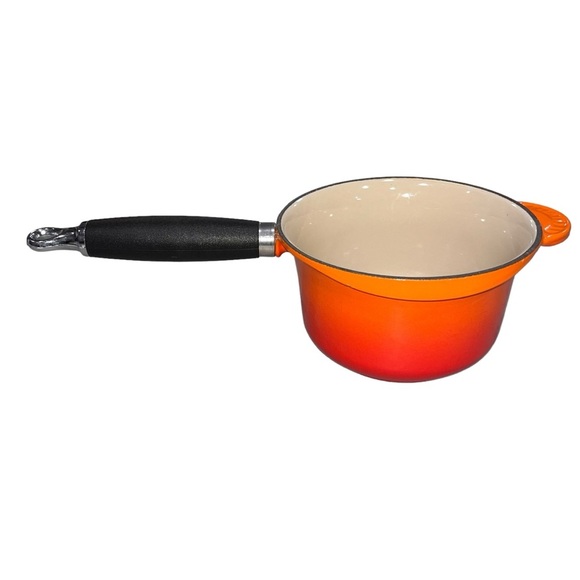 Le Creuset Volcanic Orange Flame Enamel Cast Iron 1 1/4 Quart Saucepan #16 - Picture 4 of 11